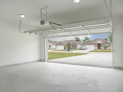 1055 Road 5203 Cleveland TX 77327