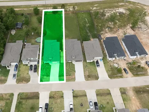 1055 Road 5203 Cleveland TX 77327