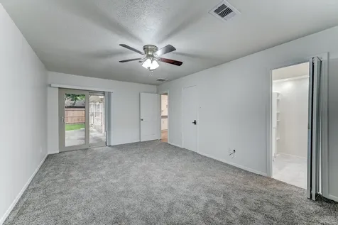 806 S Hyannis Port Street Crosby TX 77532