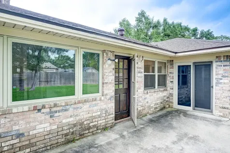 806 S Hyannis Port Street Crosby TX 77532