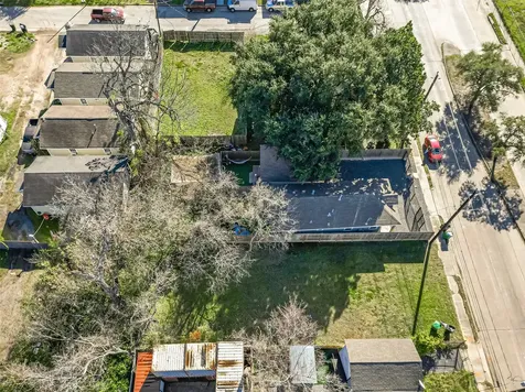 2407 Alabama Street Houston TX 77004