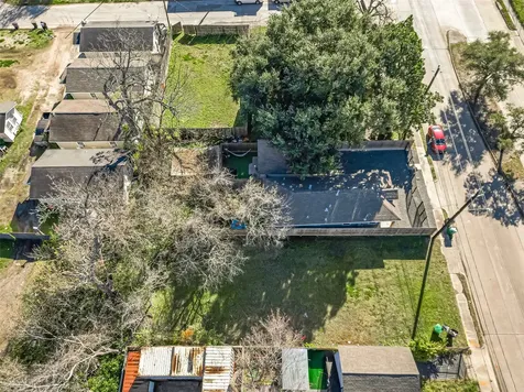 2407 Alabama Street Houston TX 77004