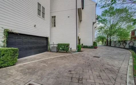 610 Delano Street Houston TX 77003