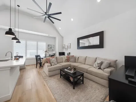 1218 W 24th Street D Houston TX 77008