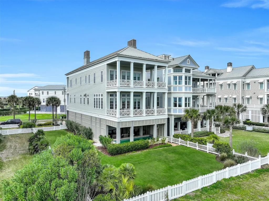 2457 E Seaside Drive Galveston TX 77550