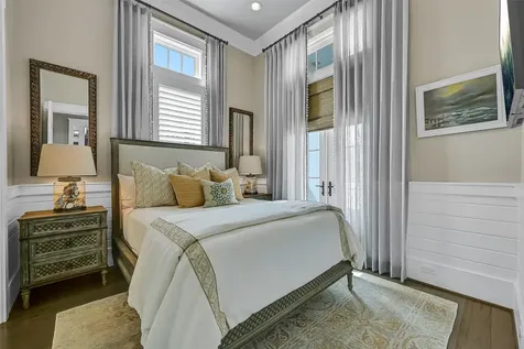 2457 E Seaside Drive Galveston TX 77550
