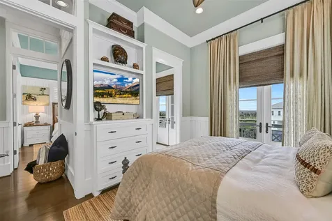 2457 E Seaside Drive Galveston TX 77550