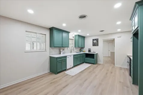 2127 Treemont Lane Orange TX 77630
