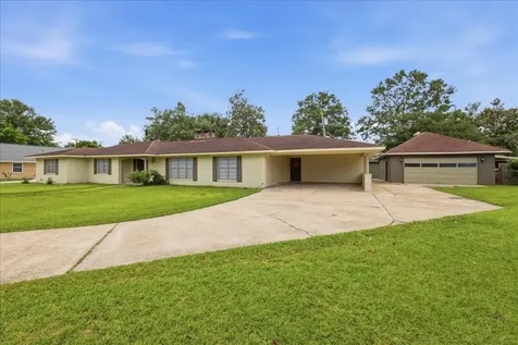 2127 Treemont Lane Orange TX 77630
