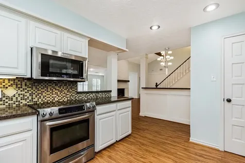 5511 Greentree Drive Sugar Land TX 77479