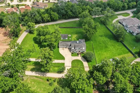 5511 Greentree Drive Sugar Land TX 77479