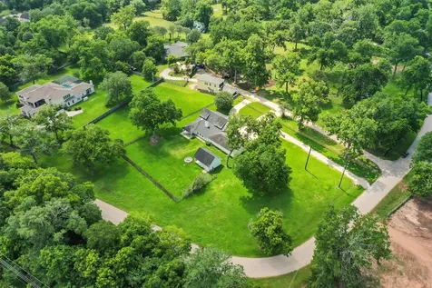 5511 Greentree Drive Sugar Land TX 77479