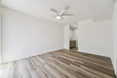 13020 Leader Street 927 Houston TX 77072