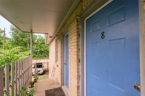 525 12th Street 8 Huntsville TX 77340