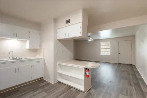 525 12th Street 8 Huntsville TX 77340