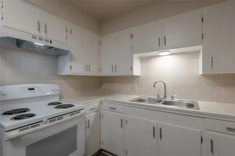 525 12th Street 8 Huntsville TX 77340