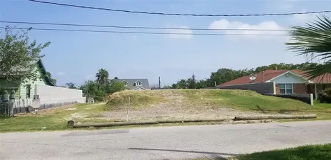 5724 Avenue T Galveston TX 77550