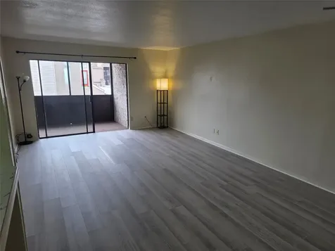 3025 Walnut Bend Lane 21 Houston TX 77042