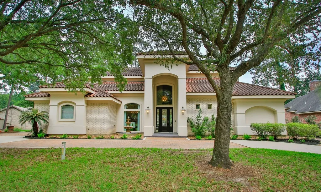 3210 Lazy Lake Lane Montgomery TX 77356