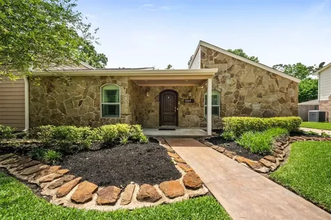 2214 Lakeville Dr Drive Kingwood TX 77339