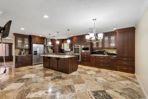 2214 Lakeville Dr Drive Kingwood TX 77339