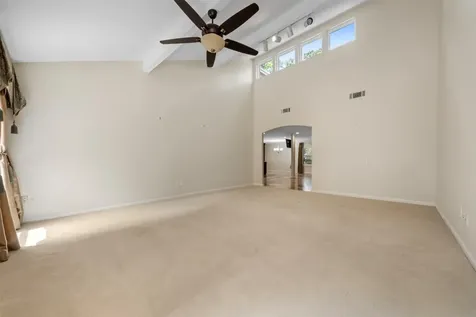 2214 Lakeville Dr Drive Kingwood TX 77339