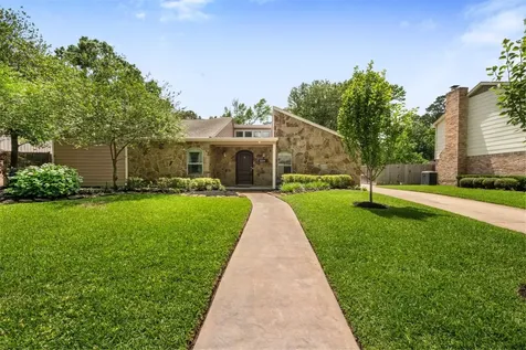 2214 Lakeville Dr Drive Kingwood TX 77339