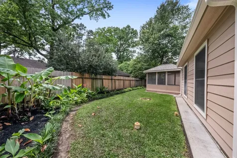 2214 Lakeville Dr Drive Kingwood TX 77339