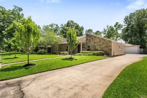 2214 Lakeville Dr Drive Kingwood TX 77339