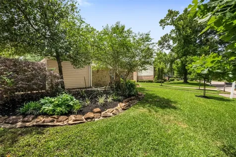 2214 Lakeville Dr Drive Kingwood TX 77339