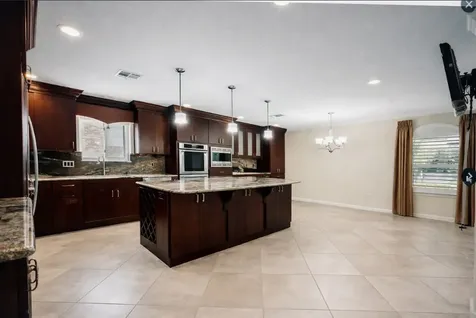 2214 Lakeville Dr Drive Kingwood TX 77339
