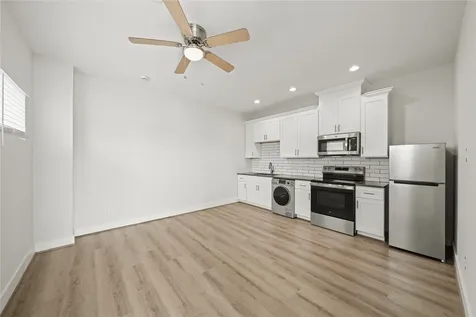 4007 New Orleans Street B 1/2 Houston TX 77020
