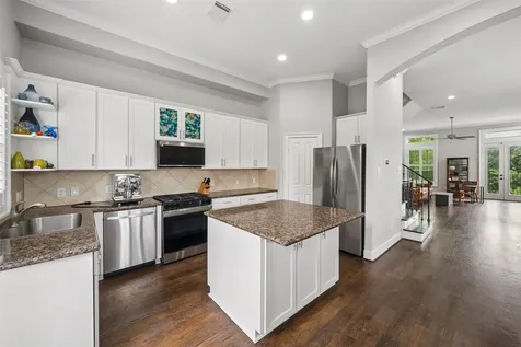 1317 Bomar Street Houston TX 77006