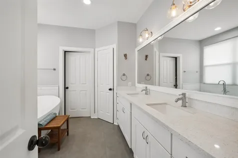 1317 Bomar Street Houston TX 77006