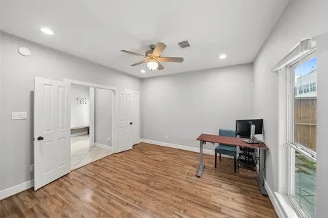 1317 Bomar Street Houston TX 77006