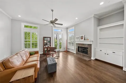 1317 Bomar Street Houston TX 77006