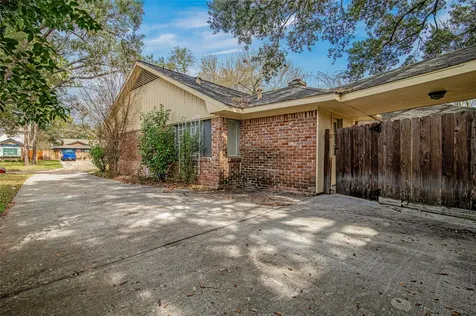 18230 Caprice Lane Houston TX 77058