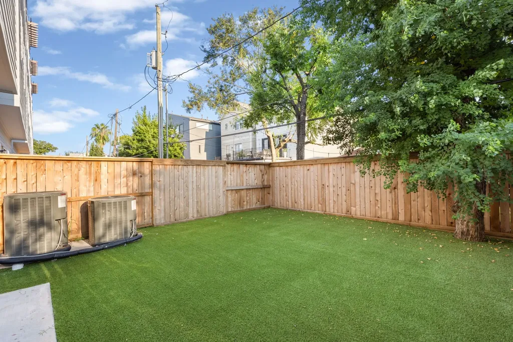 4309 Floyd Street B Houston TX 77007