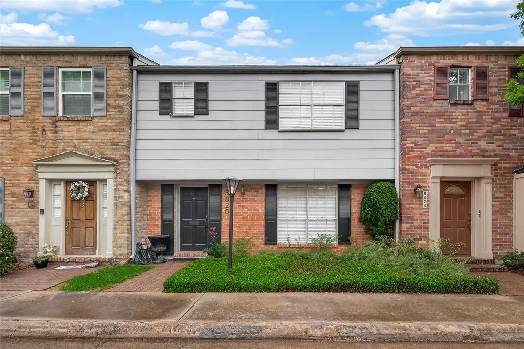 5826 Doliver Drive 55 Houston TX 77057
