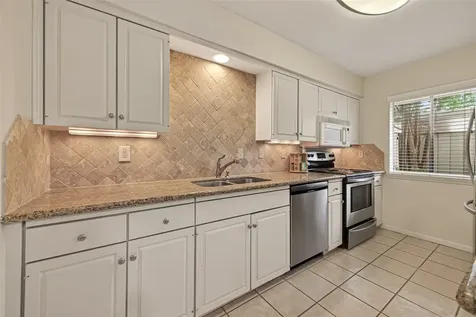 5826 Doliver Drive 55 Houston TX 77057