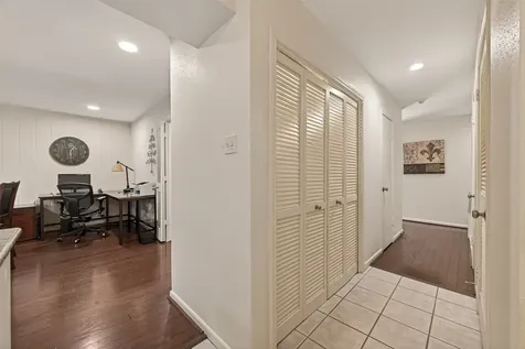 5826 Doliver Drive 55 Houston TX 77057