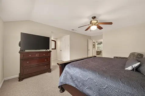 5826 Doliver Drive 55 Houston TX 77057