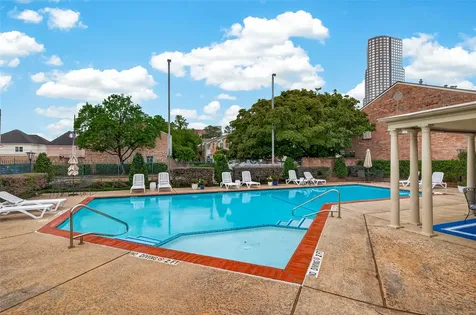 5826 Doliver Drive 55 Houston TX 77057