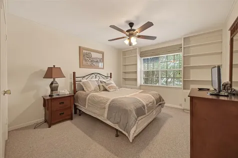 5826 Doliver Drive 55 Houston TX 77057