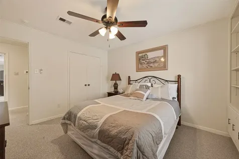 5826 Doliver Drive 55 Houston TX 77057