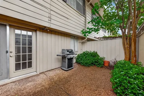 5826 Doliver Drive 55 Houston TX 77057