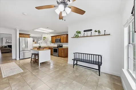 330 W Pineshadows Drive Sour Lake TX 77659