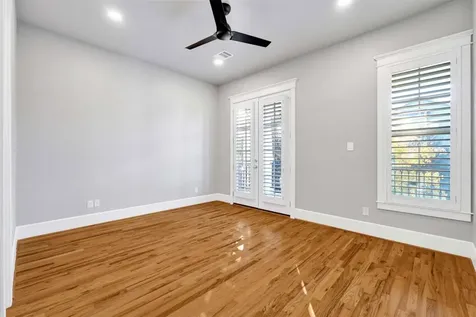 612 Rutland Street Houston TX 77007