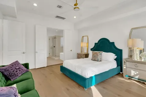 1216 Mosaico Lane Houston TX 77055