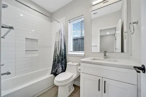 2206 Lou Ellen Lane C Houston TX 77018